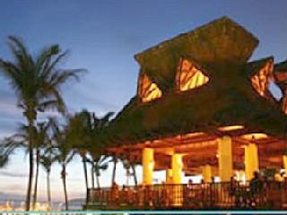 Gold Crown Mayan Palace Beach Resort - Vacation Rental in Acapulco