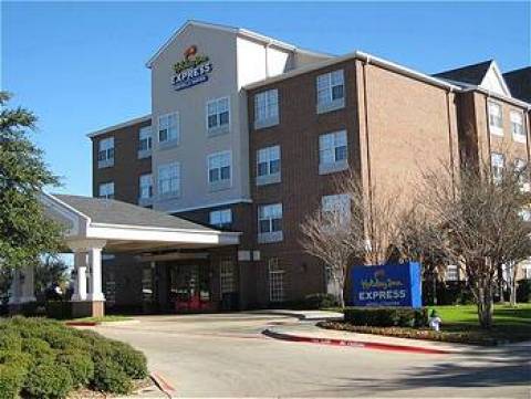 Holiday Inn Express Suites Addison