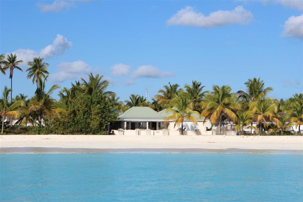 Island View Beach House - Vacation Rental in Antigua