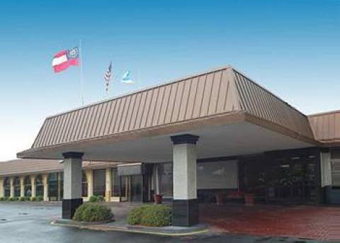 Comfort Inn & Suites Atlanta Airport North