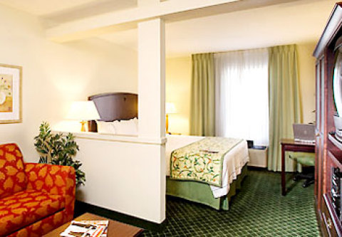 Fairfield Inn and Suites by Marriott Perimeter Cen
