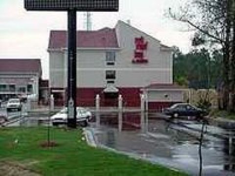 AUGUSTA RED ROOF INN AND SUITES