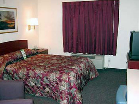 aura hotel crestwood