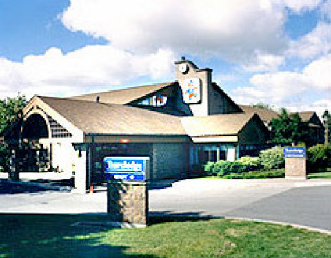 Travelodge Barrie On Bayfield