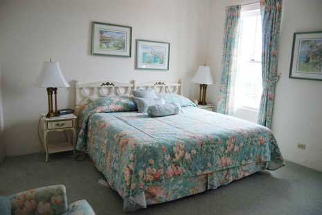 Bermuda Rentals - Edgehill Manor Guest House