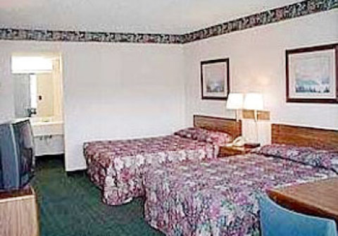 Blue Springs Inn and Suites