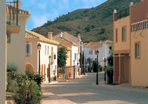 Las Lomas Village