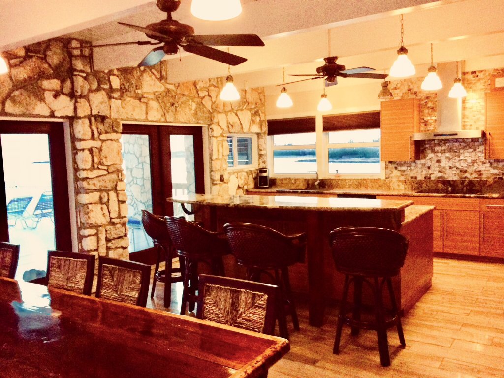 Bahamas Oceanfront Point House...Beach and Estate - Vacation Rental in Cat Island