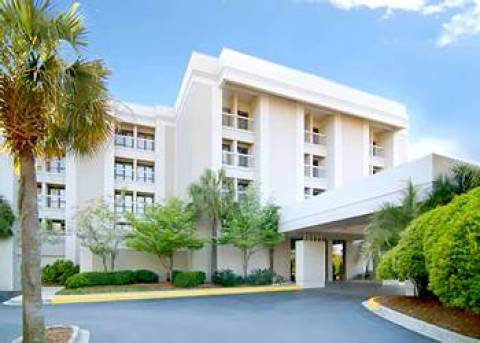 Quality Suites Charleston Convention Center