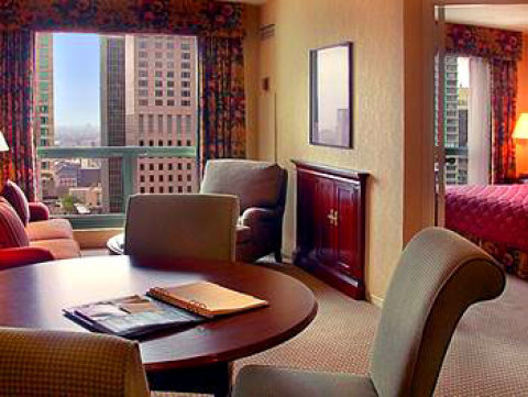 Hilton Suites Chicago Magnificent Mile