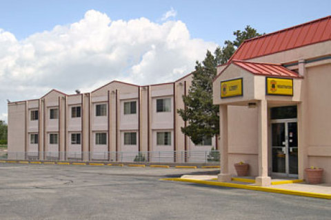 Super 8 Motel - Colorado Springs/South/Circle Dr.