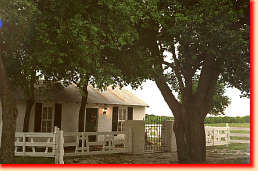 Knolle Farm & Ranch B & B - Bed and Breakfast in Corpus Christi