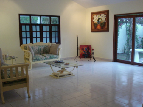 Cozumel Bed and Breakfast | Beachouse Hostel Cozumel