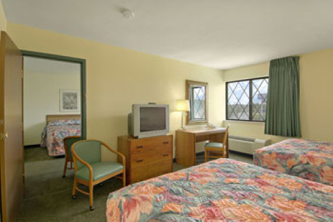 Baymont Inn and Suites Decatur