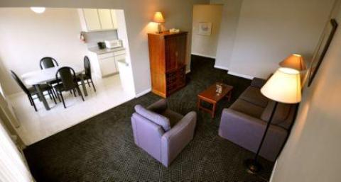 Beausejour Apartments-Hotel Dorval - Hotel in Montreal
