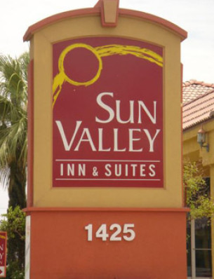 Sun Valley Inn & Suites