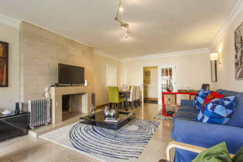 Modern apartment in Estoril near the Casino/Beach - Vacation Rental in Estoril