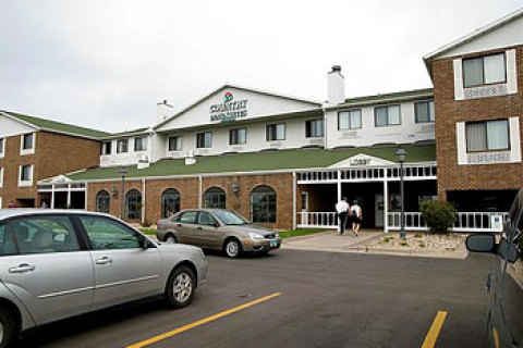 Country Inn and Suites Fargo