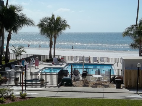 The Lairds' Vacation Condo at Fort Myers Beach - Vacation Rental in Fort Myers Beach