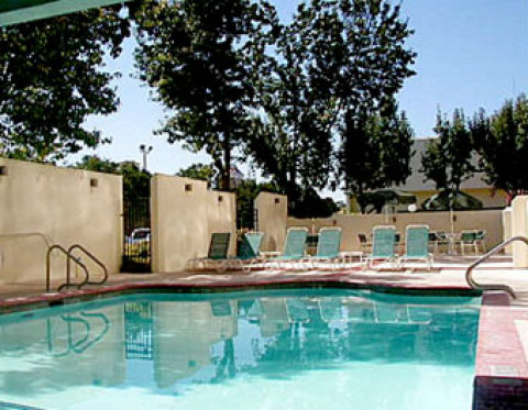 Radisson Hotel and Conference Center Fresno
