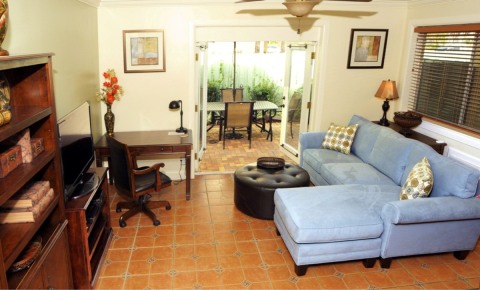 MONTHLY - 1 BEDROOM GARDEN SUITE WITH TERRACE - Vacation Rental in Ft Lauderdale