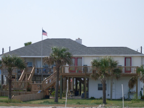 Out By The Sea Bed & Breakfast in Crystal Beach - Bed and Breakfast in Galveston