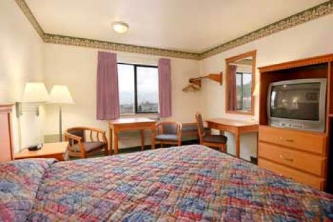 Grants Pass Hotel | Super 8 Motel Grants Pass Or