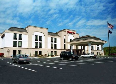 hotels near live casino greensburg