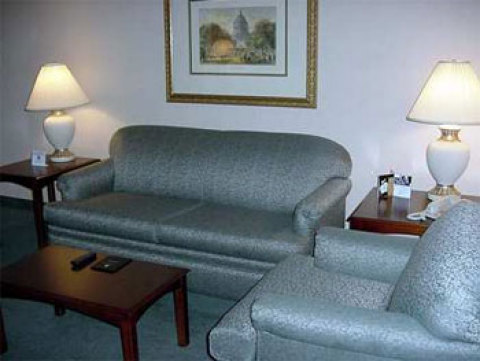 Embassy Suites Dulles Airport Hotel