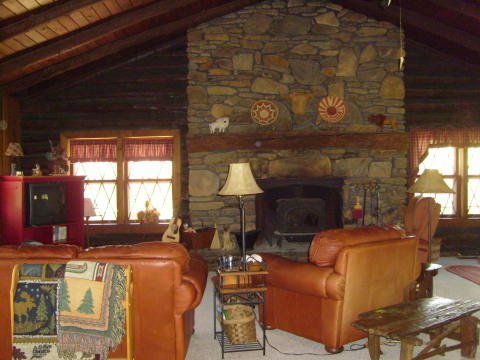 Fisherman's Retreat - Hayesville Chalet/Pool Table - Vacation Rental in Hayesville