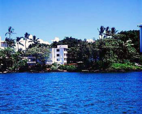 Uncle Billy's Hilo Bay Hotel