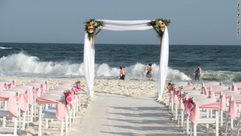 Villa Sinclair's Romantic Intimate Beach Wedding