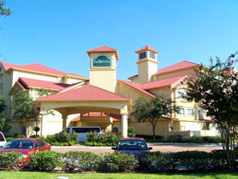 La Quinta Inn and Suites Houston Bush Intl Airport
