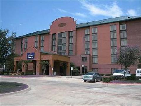 Holiday Inn Express Irving North-Las Colinas
