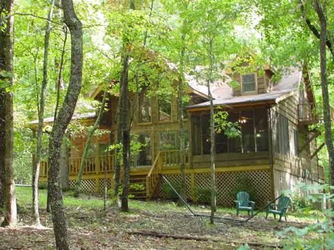 North Georgia Mountain Log Home - Vacation Rental in Jasper