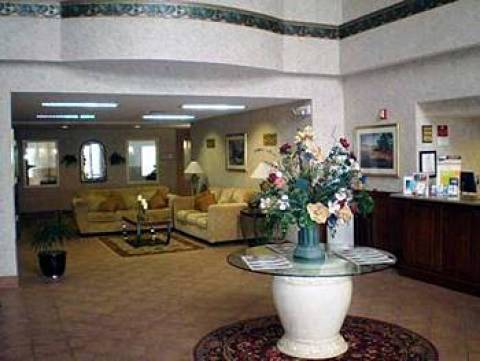 comfort inn and suites, kansas city airport