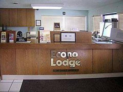Econo Lodge Inn & Suites Kansas City Downtown