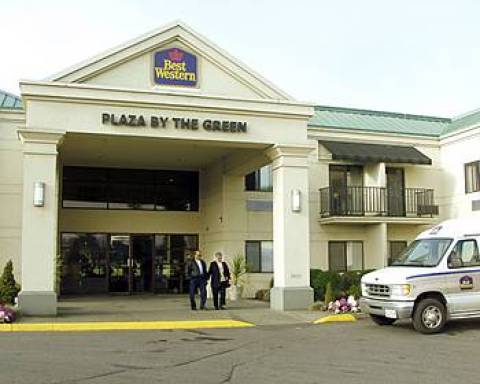 Best Western Plaza by the Green