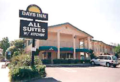 Days Inn La Mesa Suites
