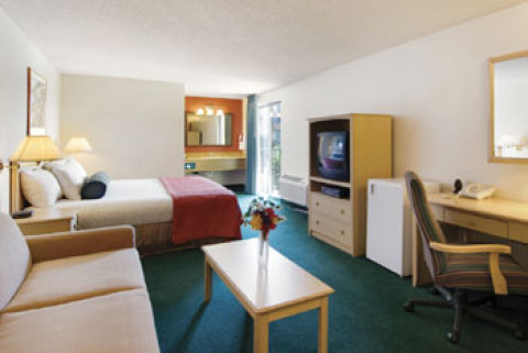 lancaster suites