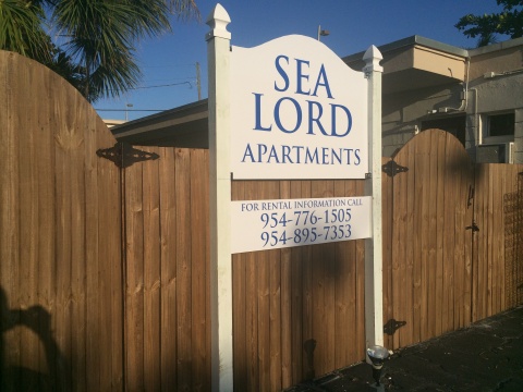 Sea Lord Apartments - Vacation Rental in Lauderdale By The Sea