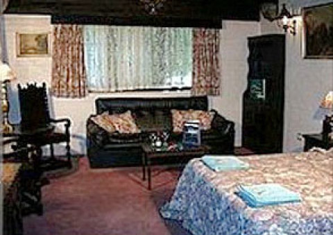 Leisure Inns Penny Royal Motel & Apartments