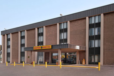 Super 8 Motel - Liverpool/ Syracuse Area