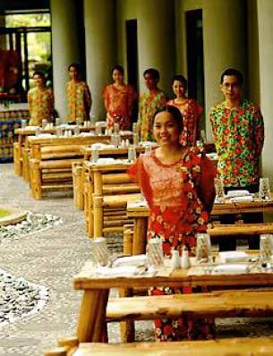 Renaissance Makati Hotel