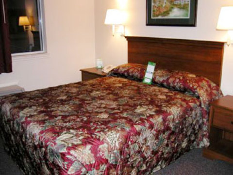 Crestwood Suites - Kennesaw Town Center