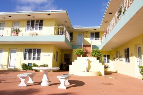 Sorrento Villas - Vacation Rental in Miami Beach