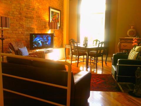 PRIME LOCATION! Beautifully Restored Downtown Apt - Vacation Rental in Montreal