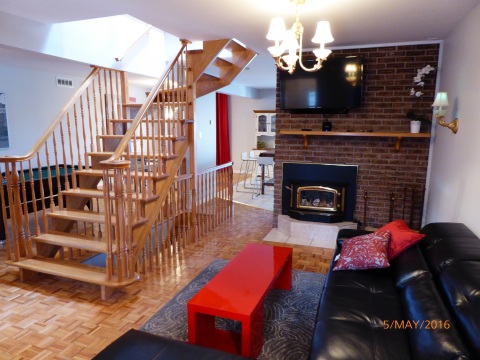 Big Cozy House - Vacation Rental in Montreal