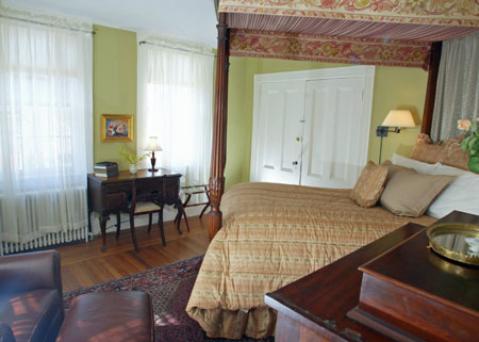 Room 1 - Nantucket Island Bed and Breakfasts