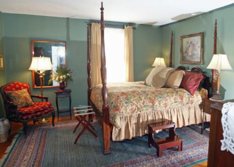 Room 2 - Nantucket Island Bed and Breakfasts